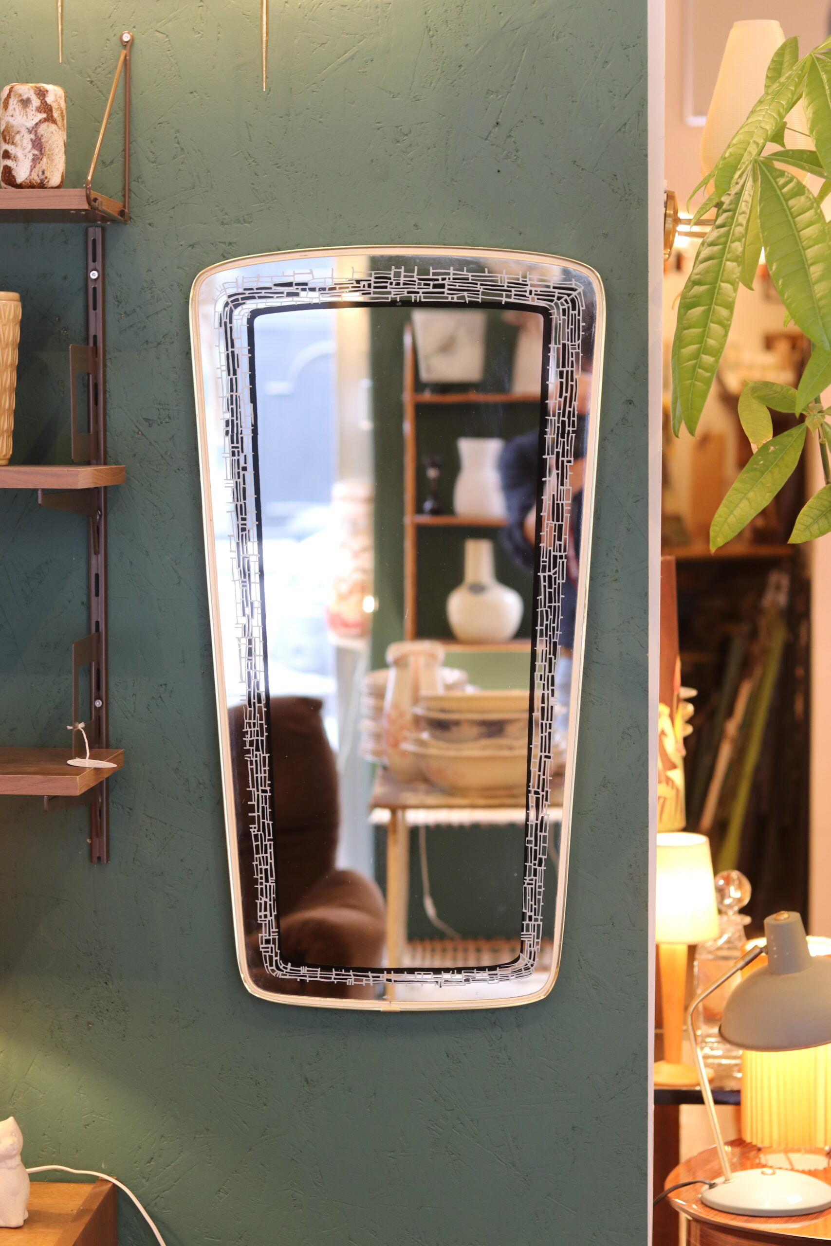 Large 1950s rear-view mirror