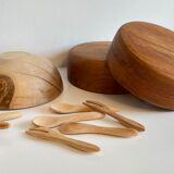3 wooden bowls and 12 mini cutlery at apéro
