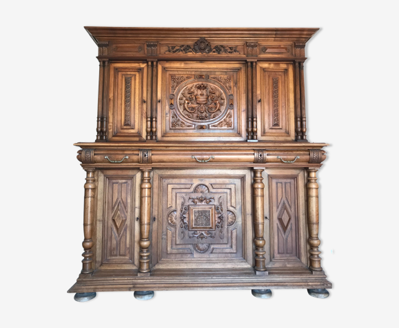 Buffet walnut sculpted chimere dragon winged woman two-tone italian renaissance late nineteenth century