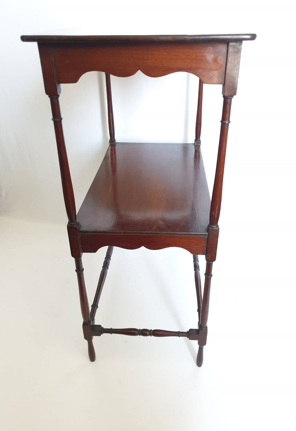 Double shelf console English furniture