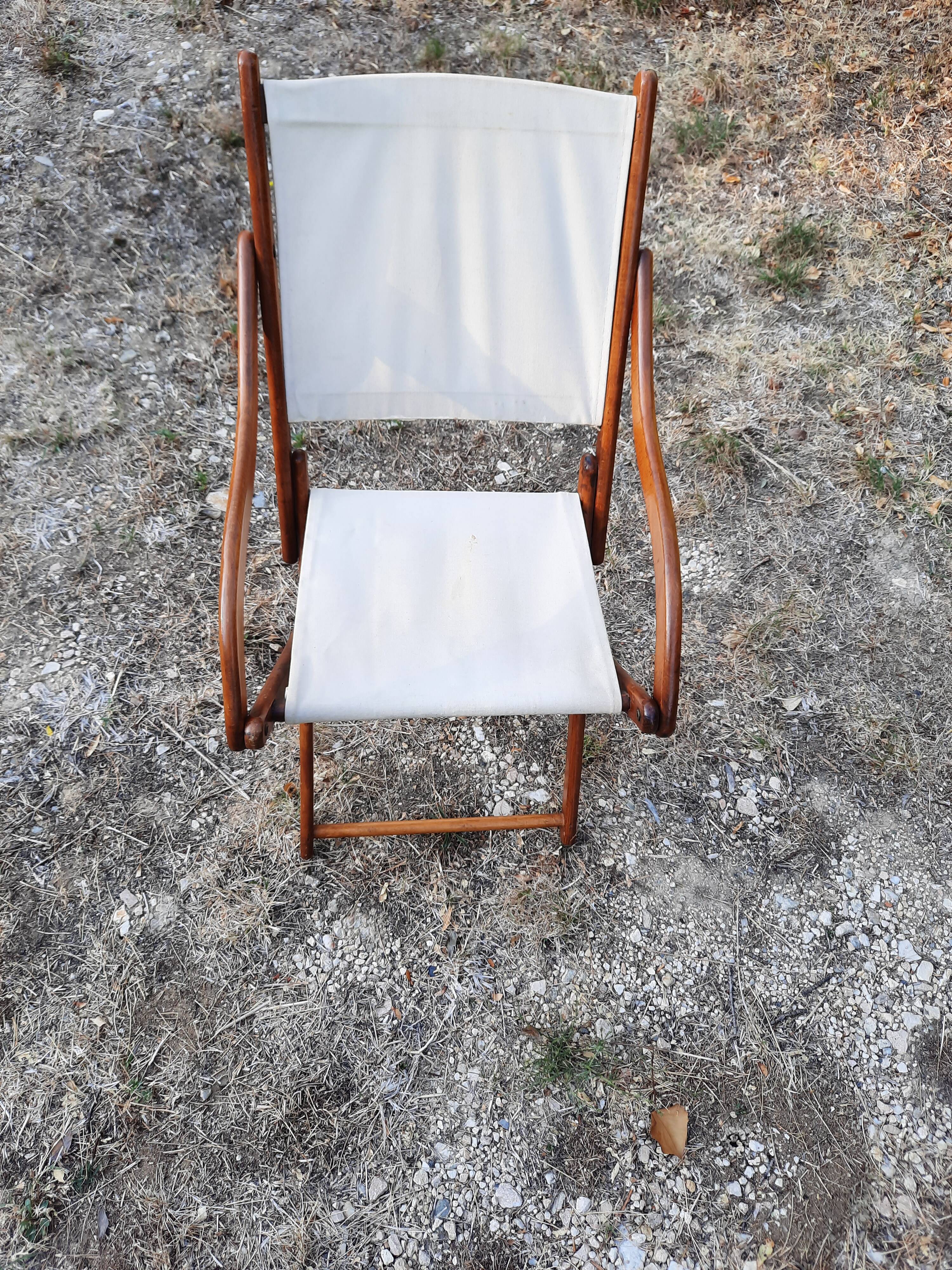 Old beach chair