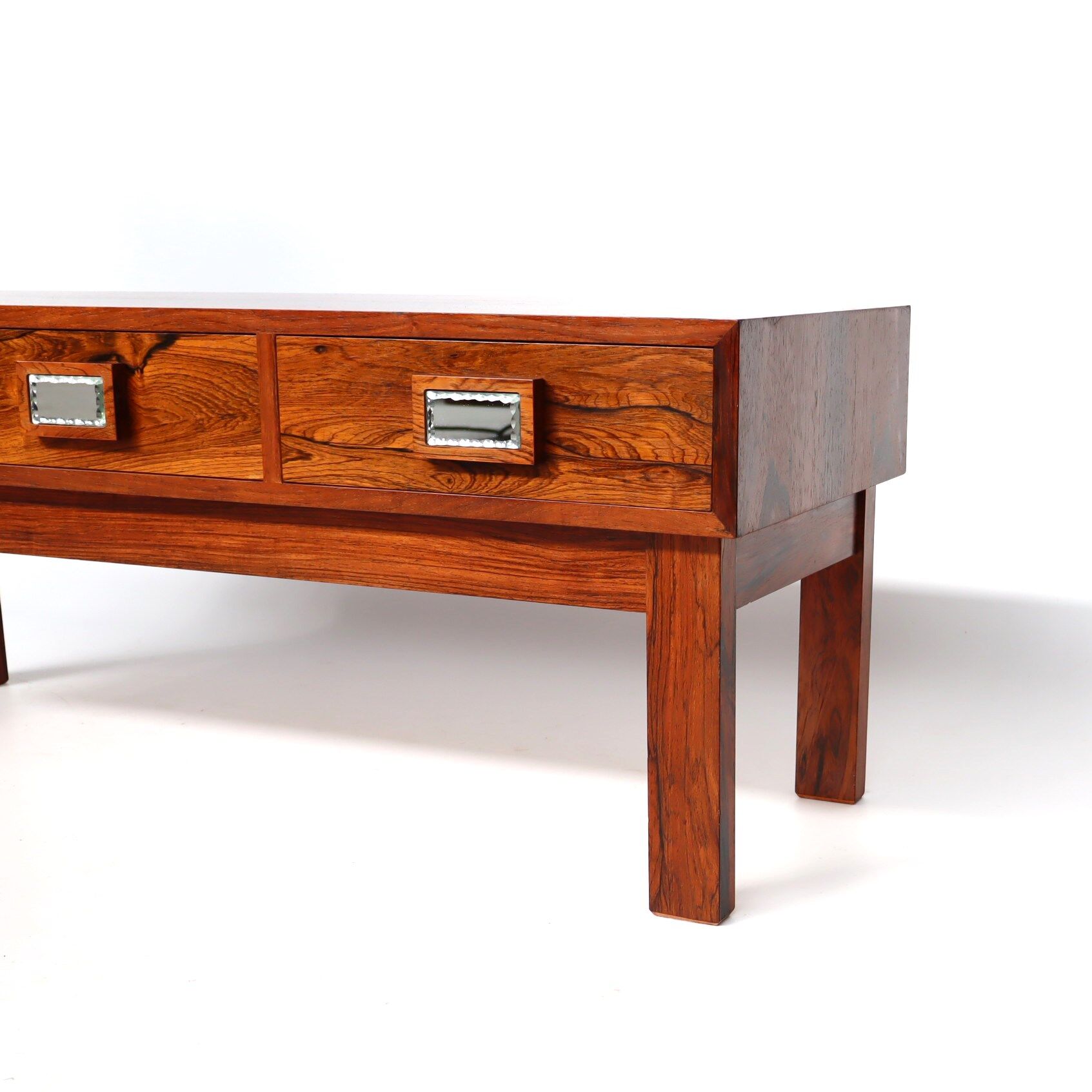 Rosewood chest of drawers