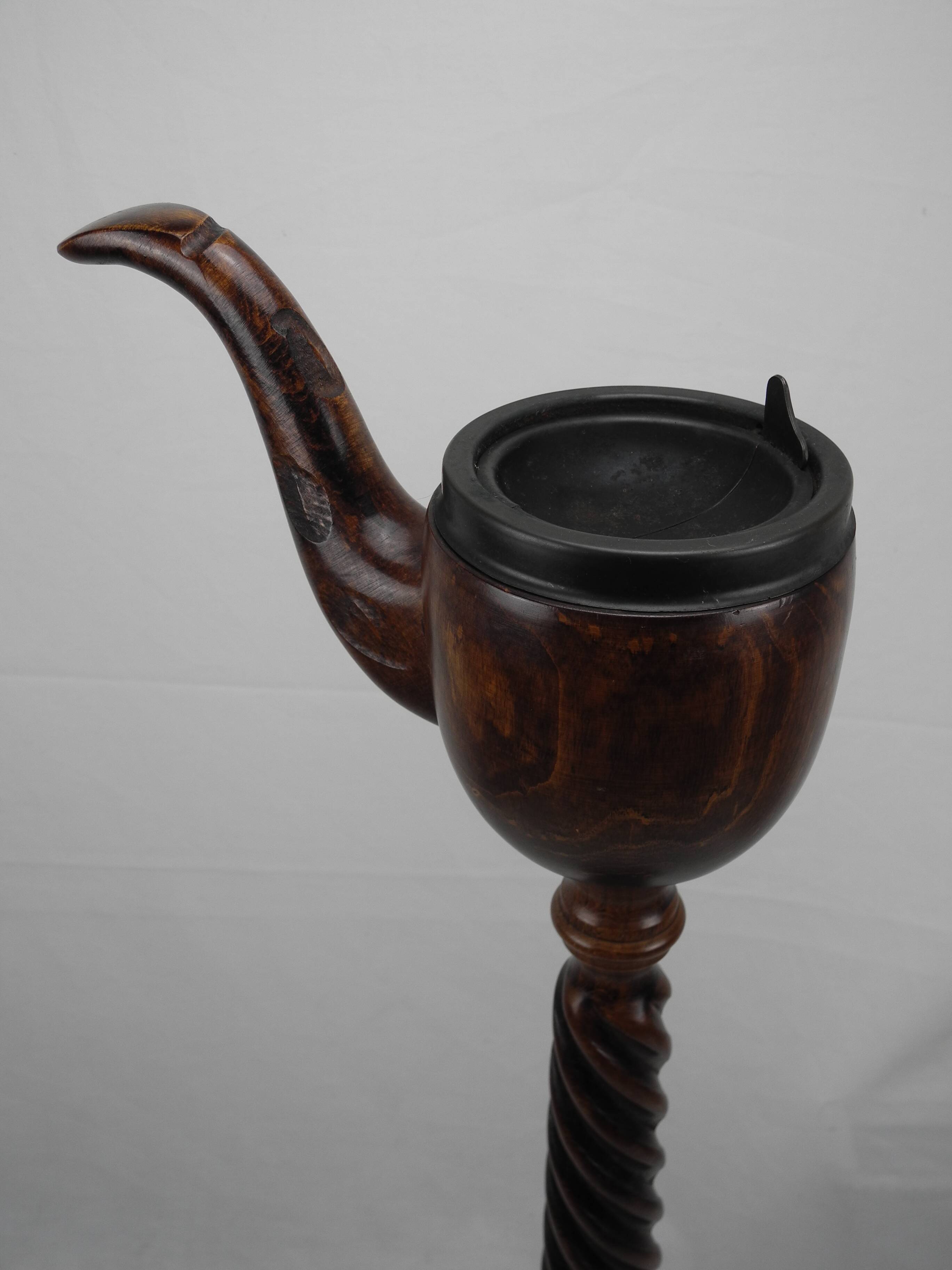 old vintage decorative pipe ashtray ashtray