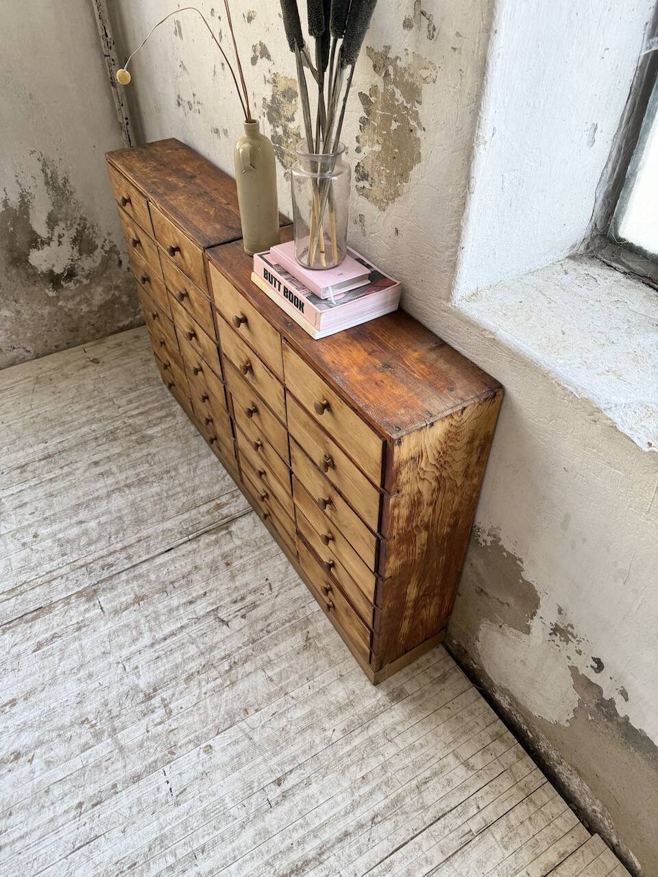 Trade furniture