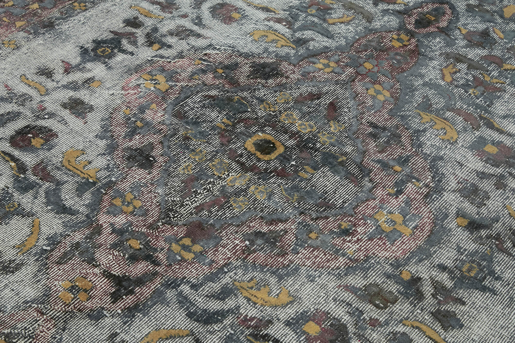 Handmade distressed oriental 1980s 169 cm x 263 cm grey rug