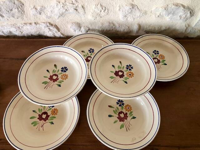 Luneville plates, "Chantilly" model