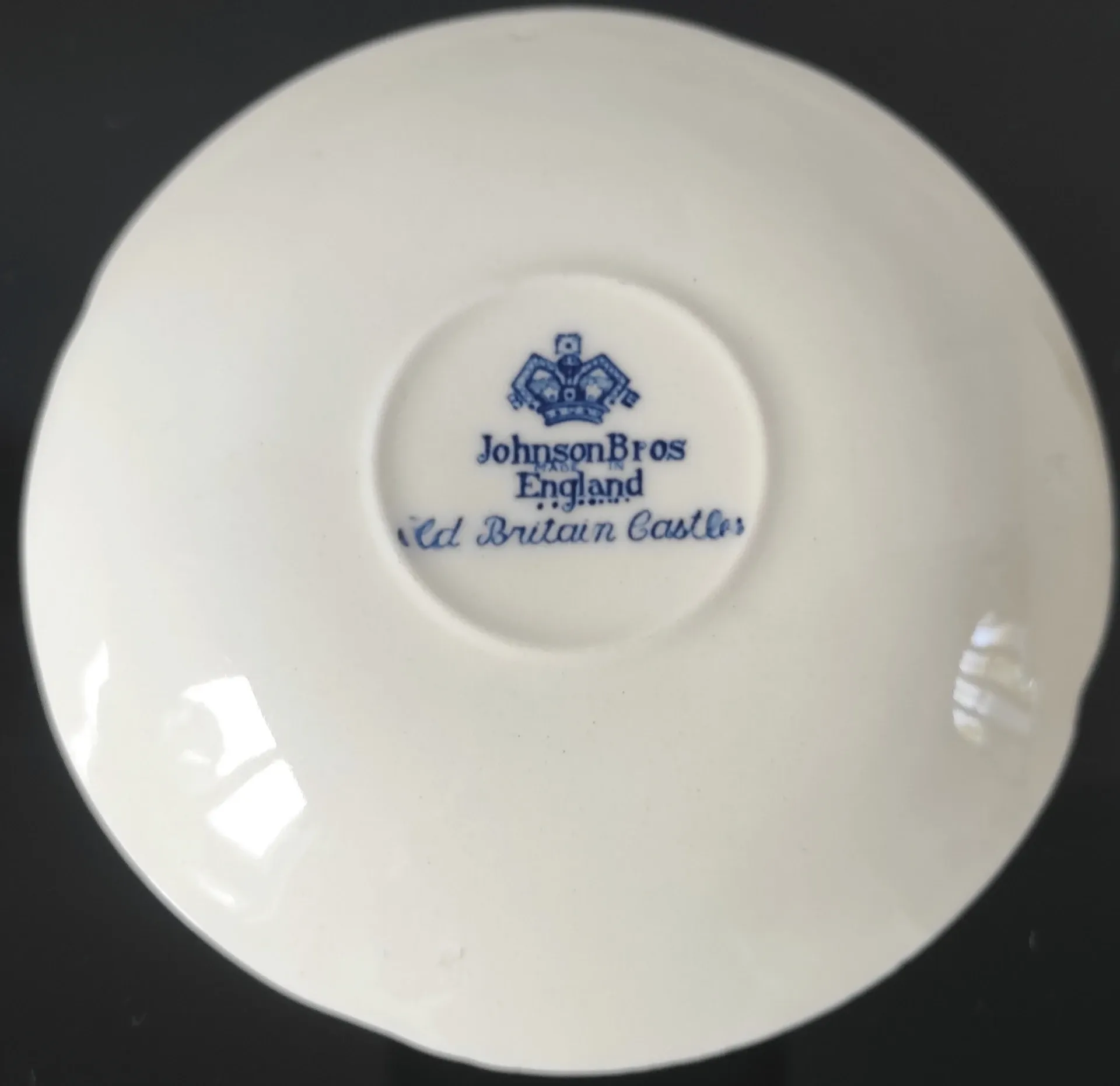 Lot de tasses et soucoupes vintage
