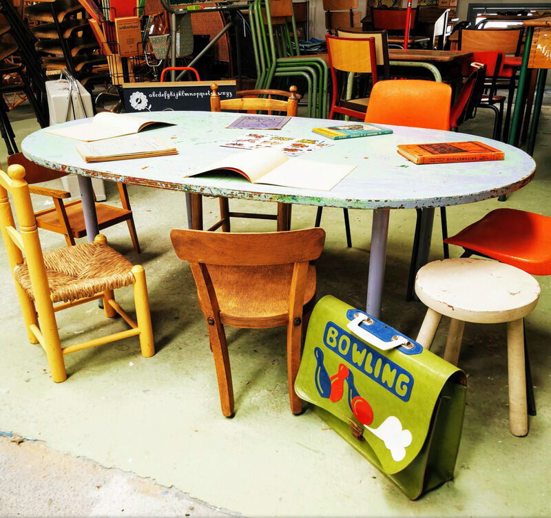 Kindergarten activity table