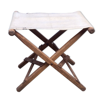 Folding canvas seat