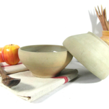 Stoneware kitchen bowl