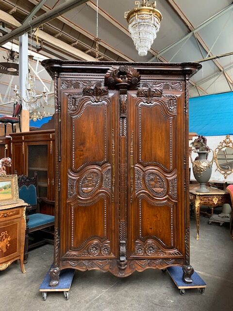 Norman wardrobe of ancient wedding. mahogany.