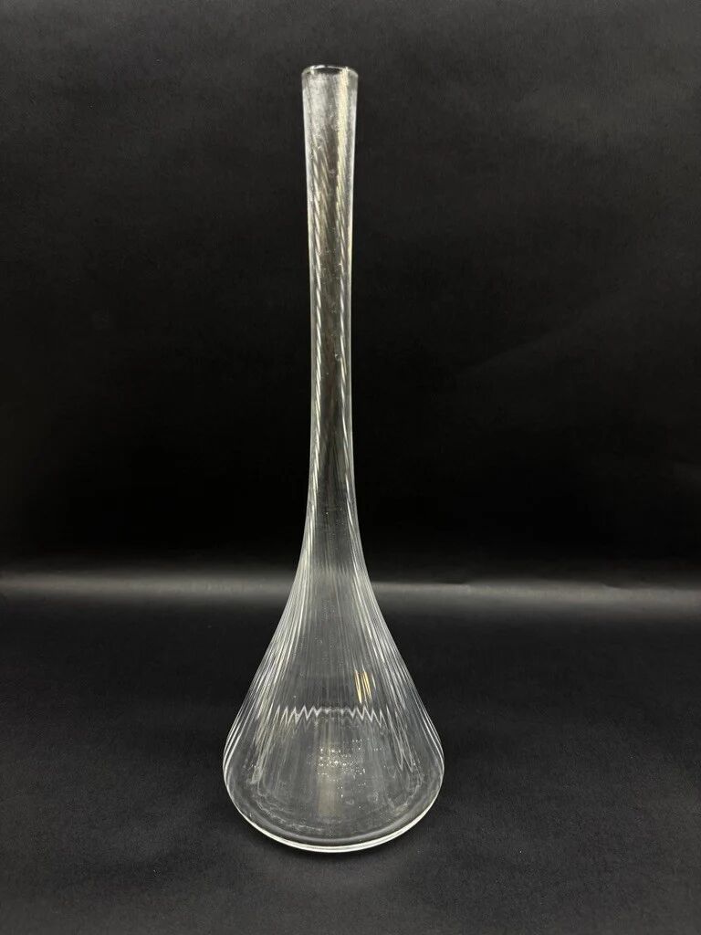 Vase Daum Nancy en cristal clair, XXe siècle