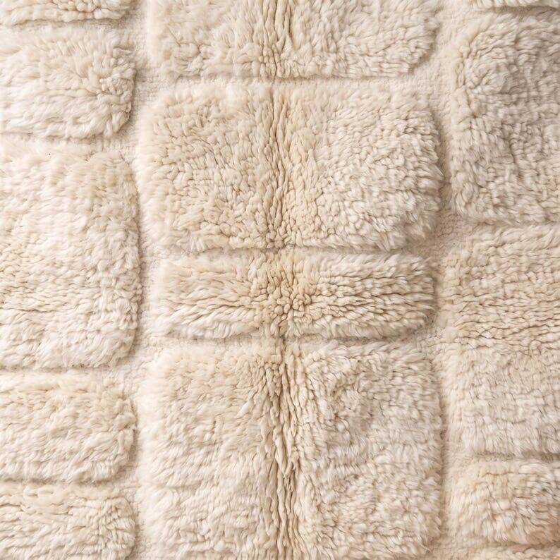 Handmade traditional Berber rug white 2/3 m