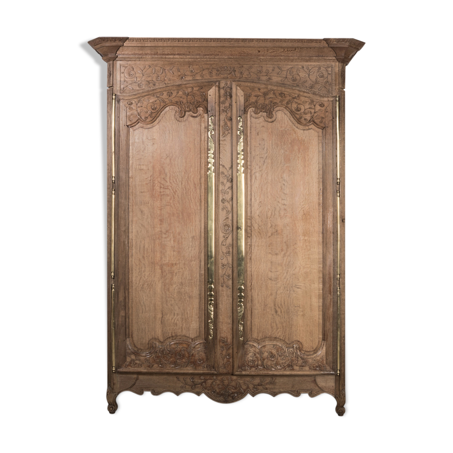 Antique wedding wardrobe