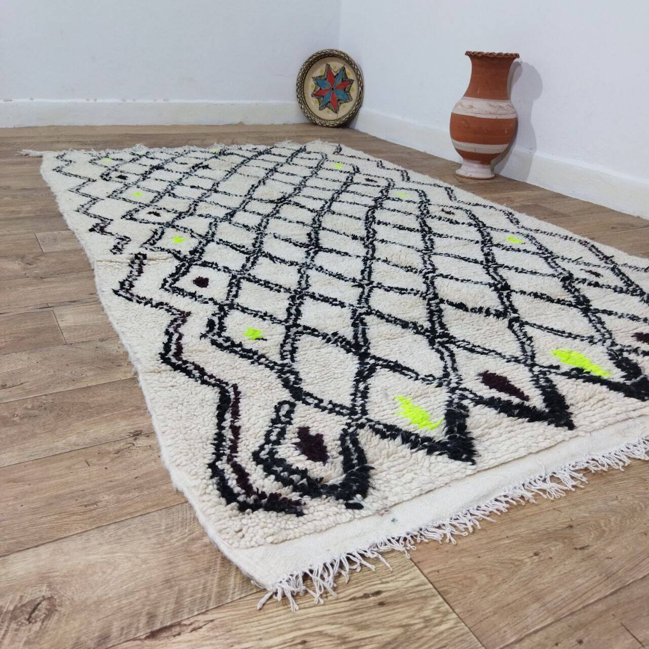 Handmade wool Berber rug 236 x 140 cm