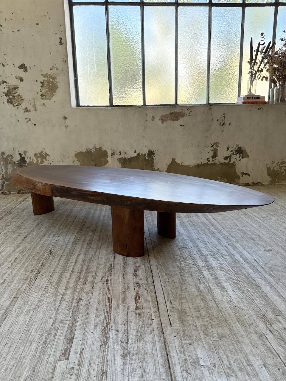 Table basse années 50 plateau bois exotique XXL