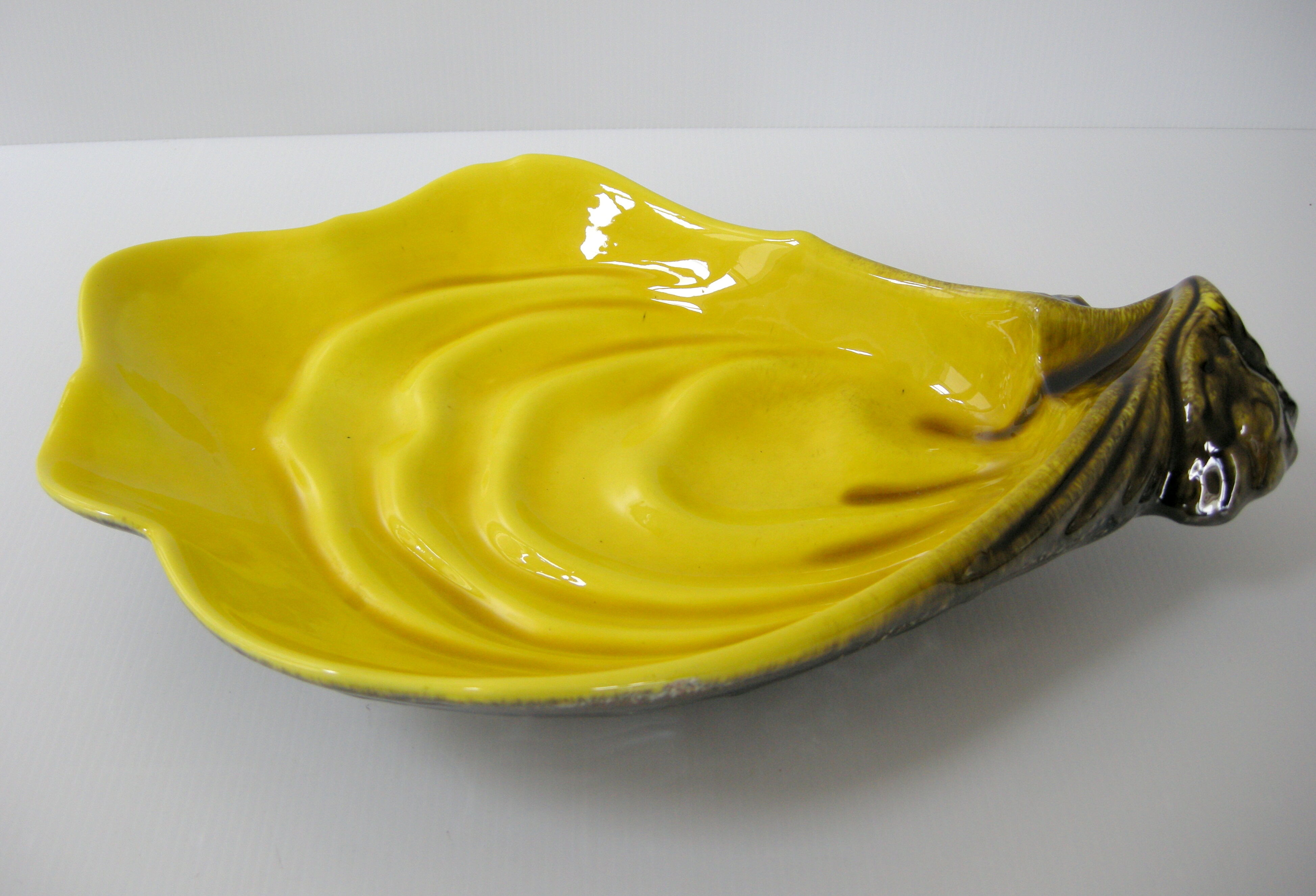 Vintage fruit cup 1950 ceramic shell
