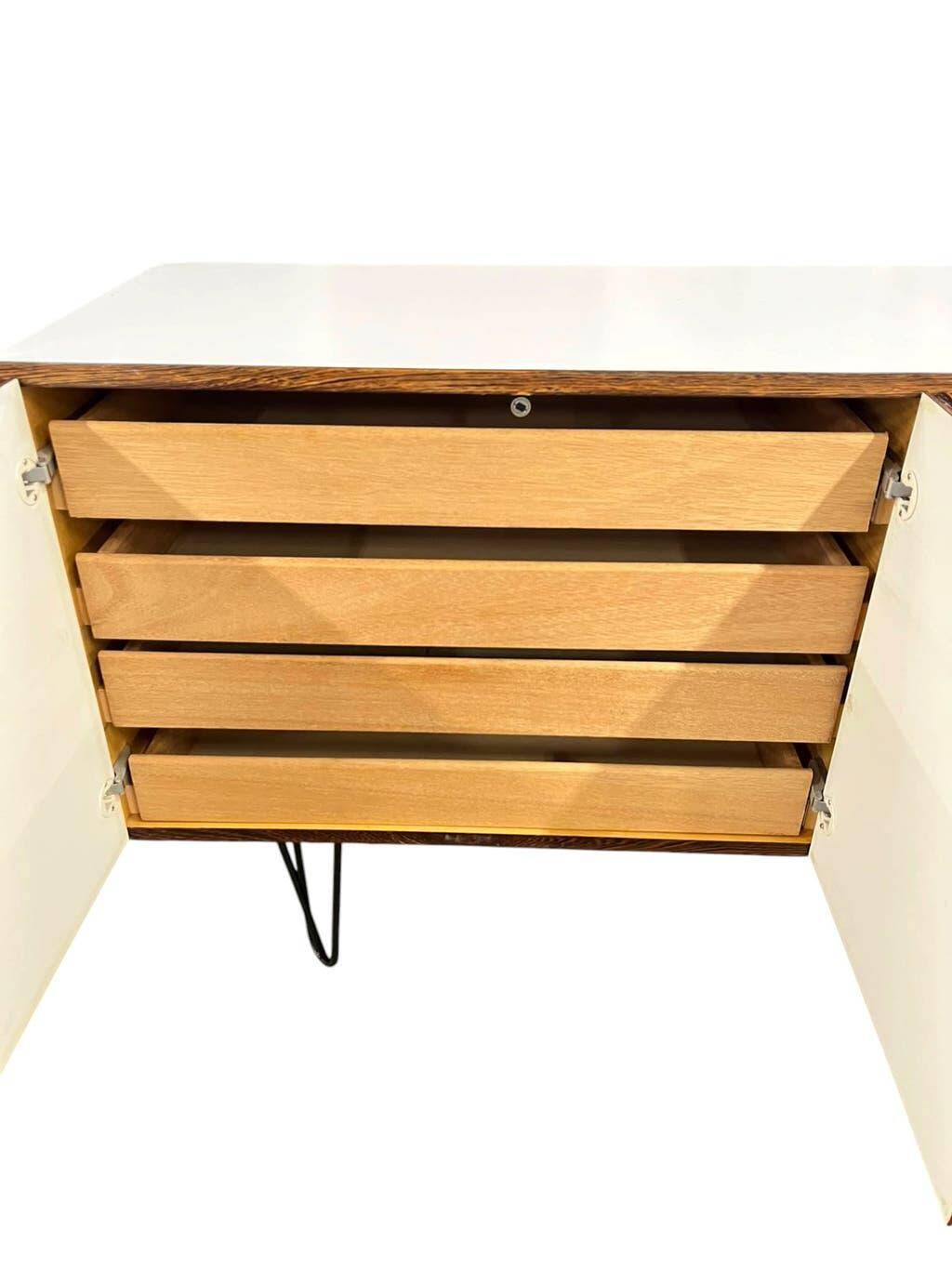 Vintage XL buffet/sofa bed on 'Enro Fabry' hairpin legs.