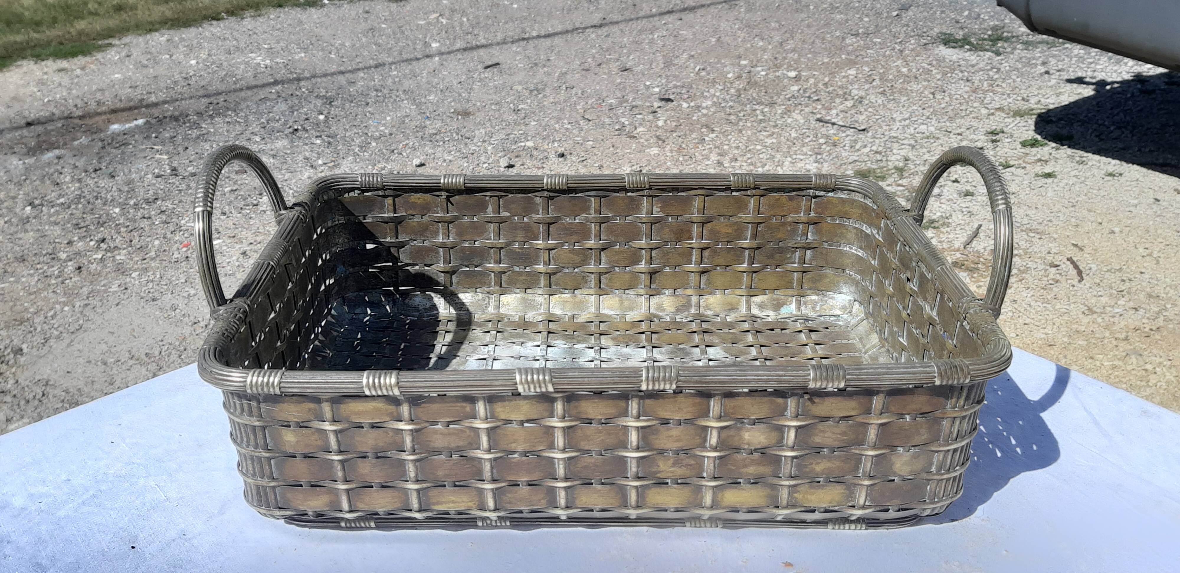 Basket braided in silver metal 19th