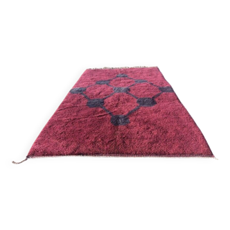 Custom dark red Moroccan rug: 150/250cm