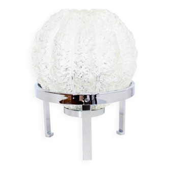 Lampe à poser en verre sur socle argenté