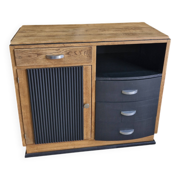 Contemporary buffet