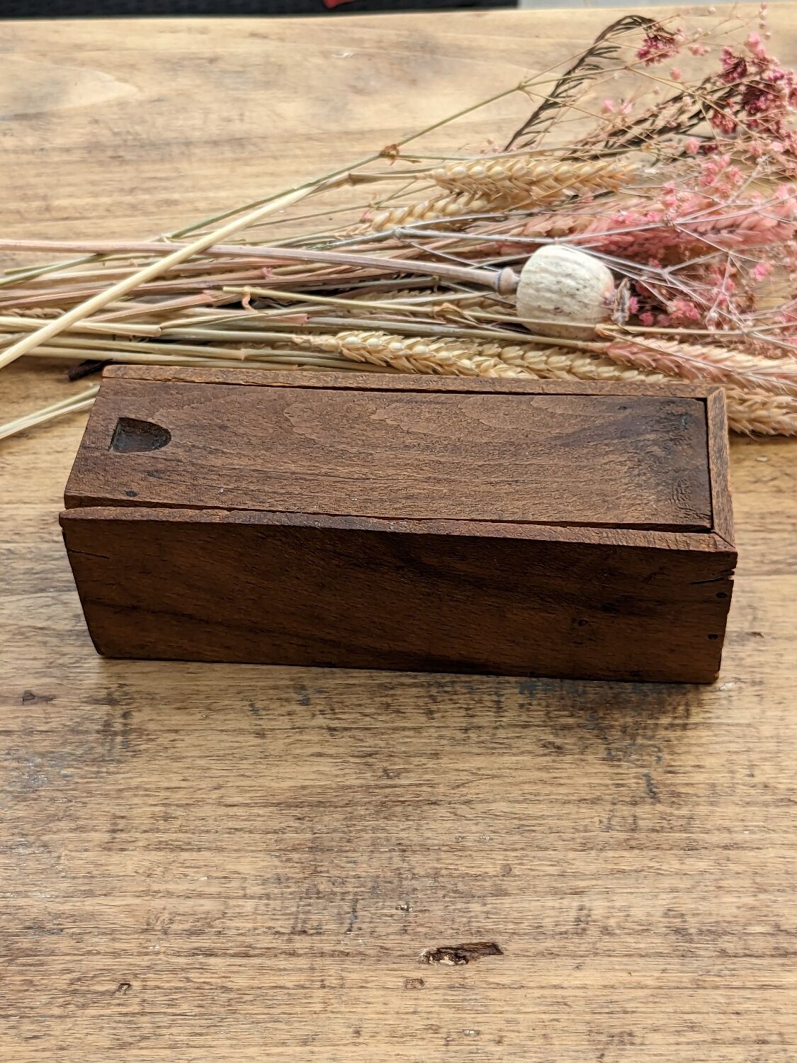 Game of dominoes early 20th century