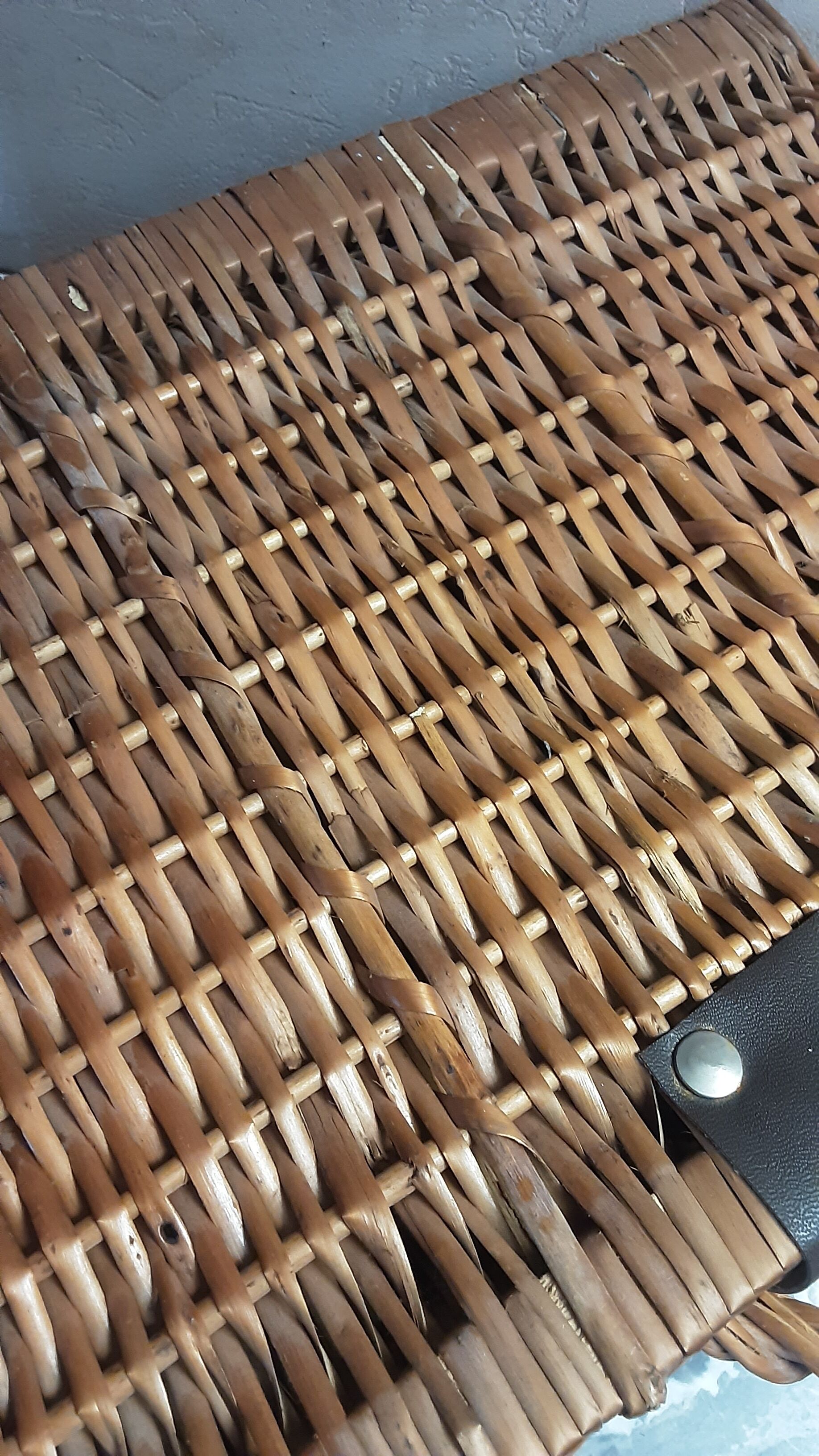 Rattan wicker malle 70 years