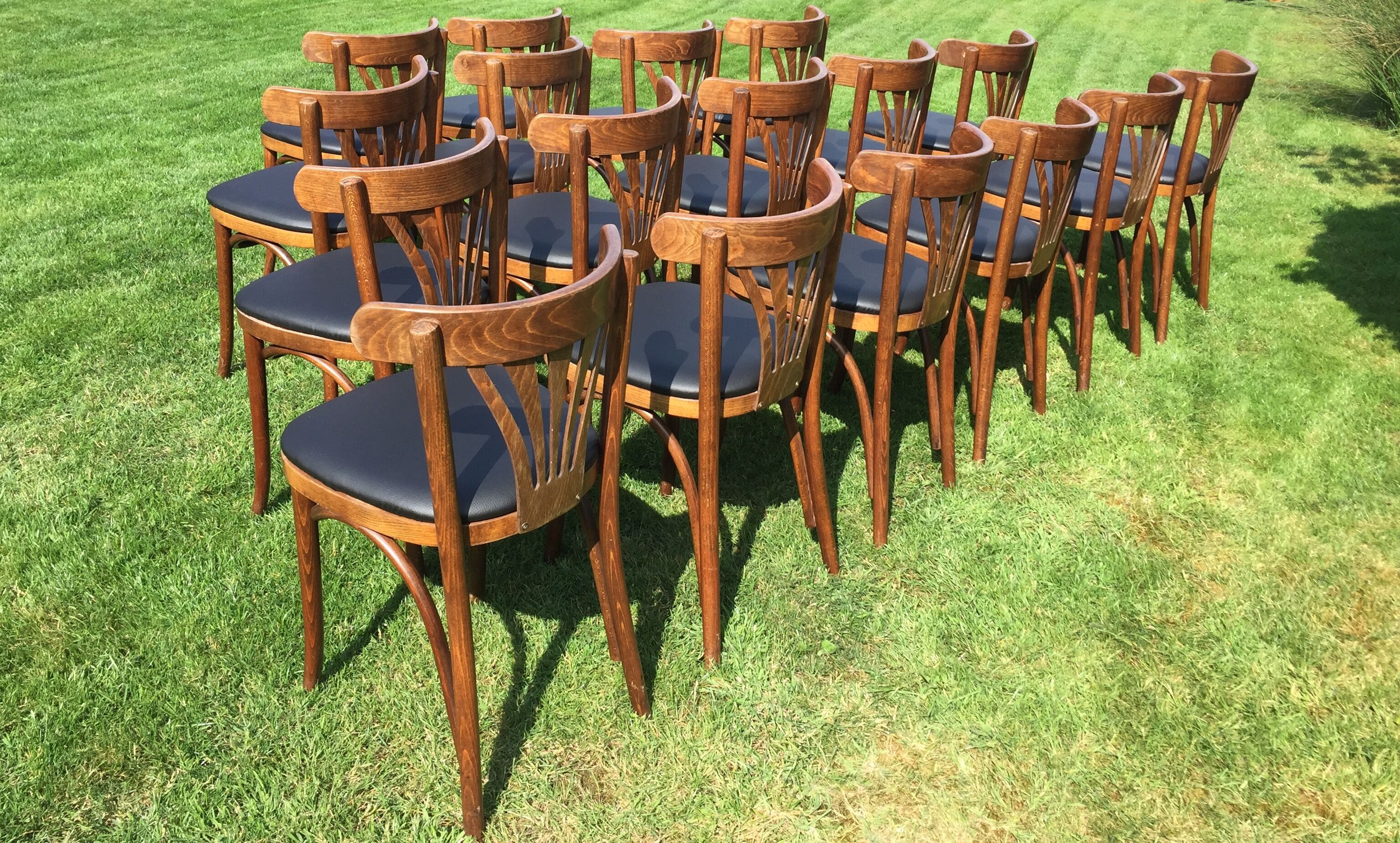 Lot of 16 chairs bistro