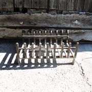 Ancienne grille de cheminée 9-barres en fer forgé
