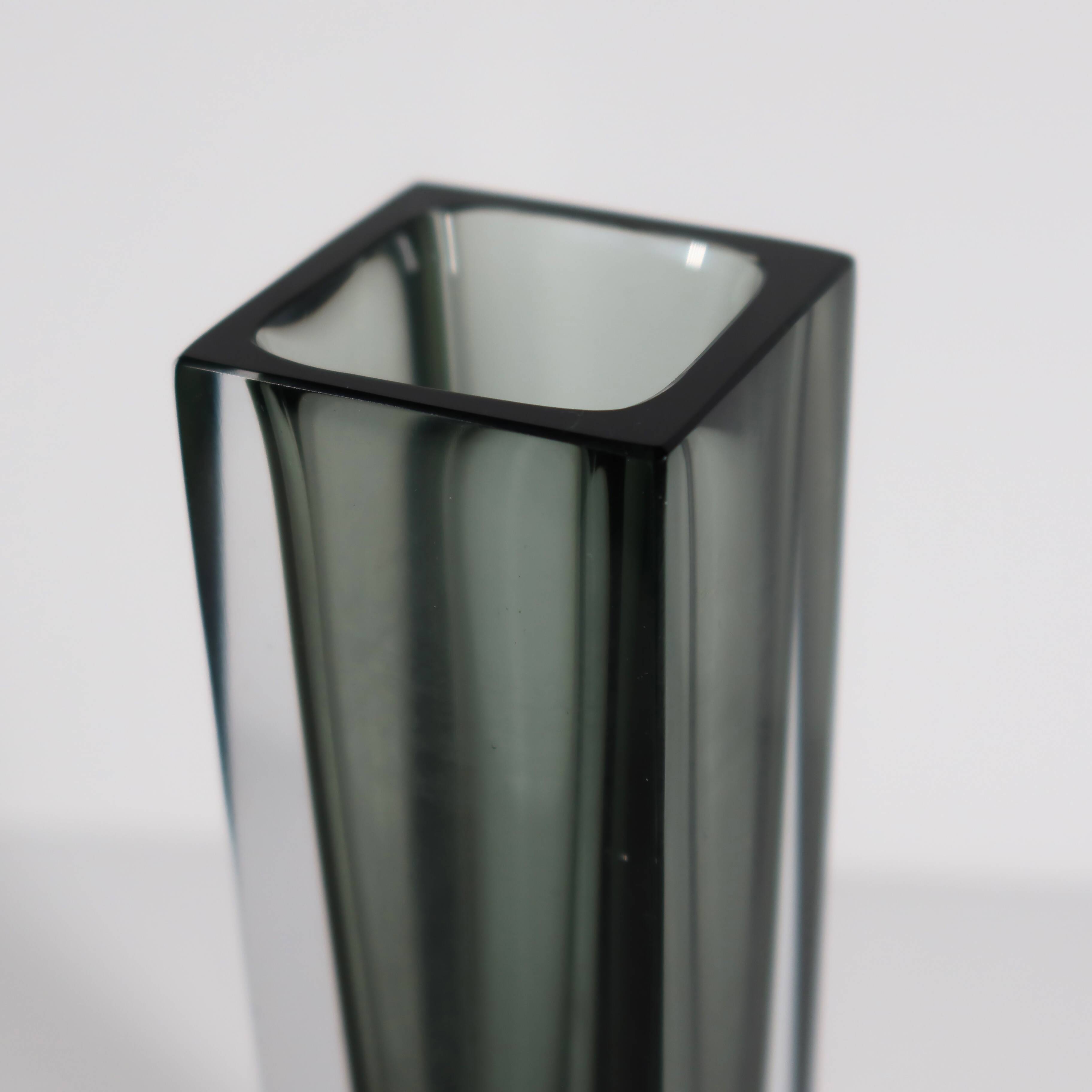 Murano Sommerso Soliflore Vase with Geometric Facets, 1970s