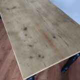 Farm table