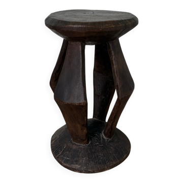 Sculptural stool in solid wood – Ivory Coast