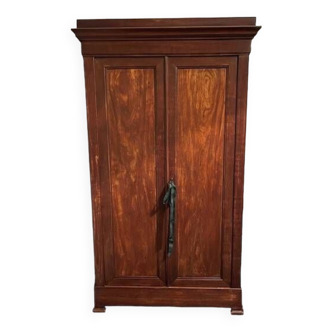 Grande armoire en bois massif, vintage