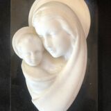 Virgin and Child bas relief in alabaster on black marble Inactive Photos
