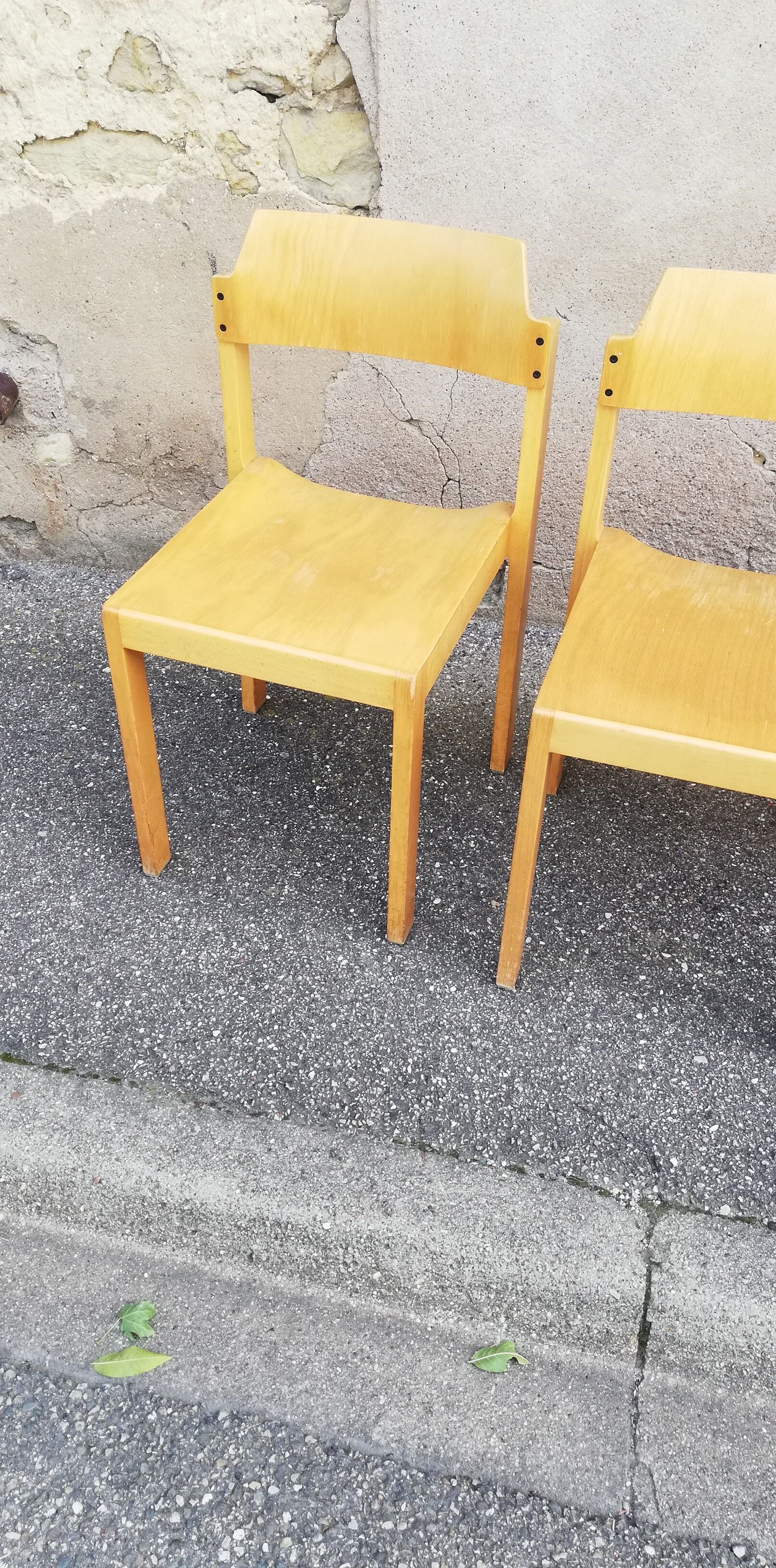Set of 4 vintage light wood chairs