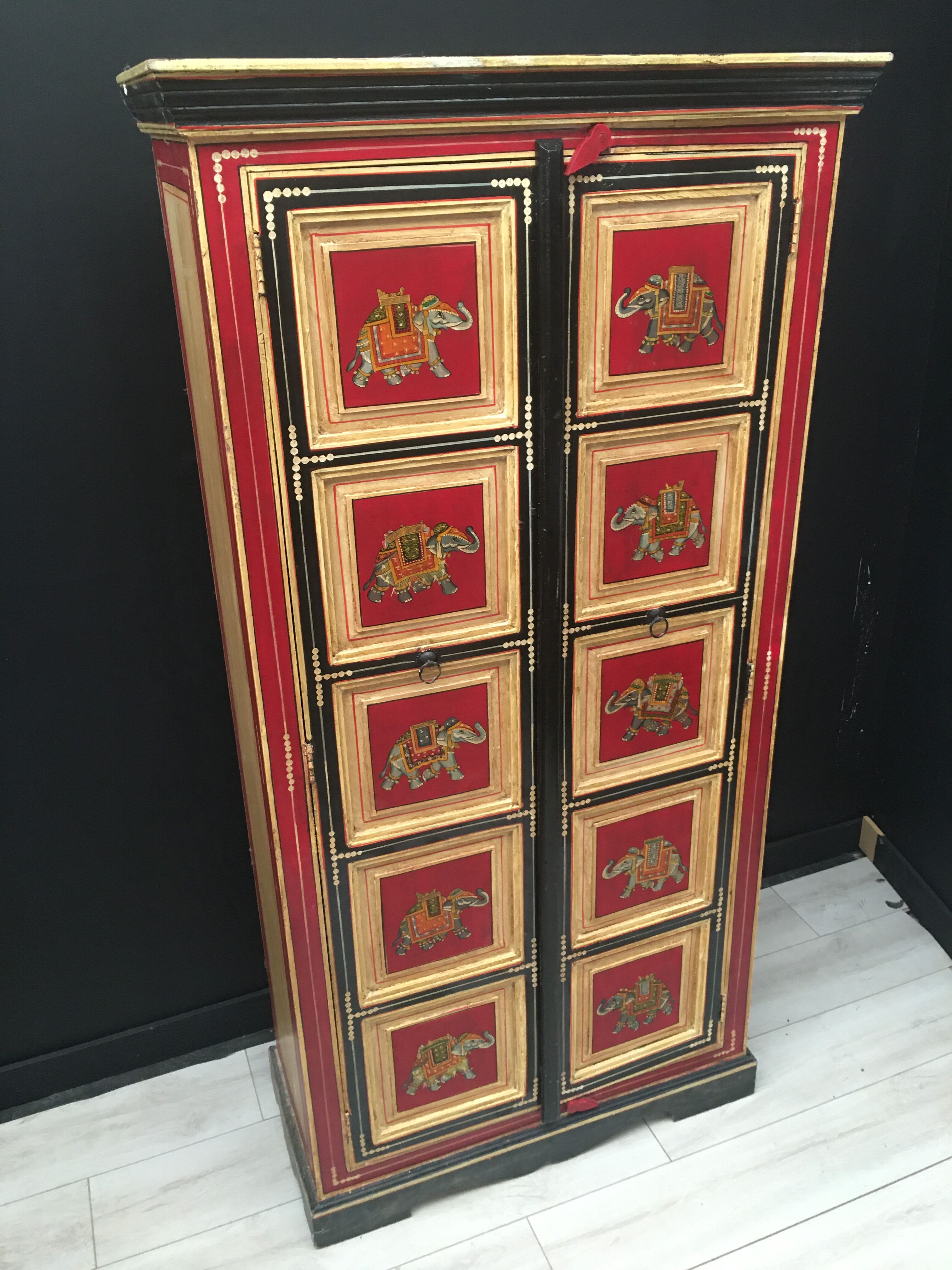 Armoire