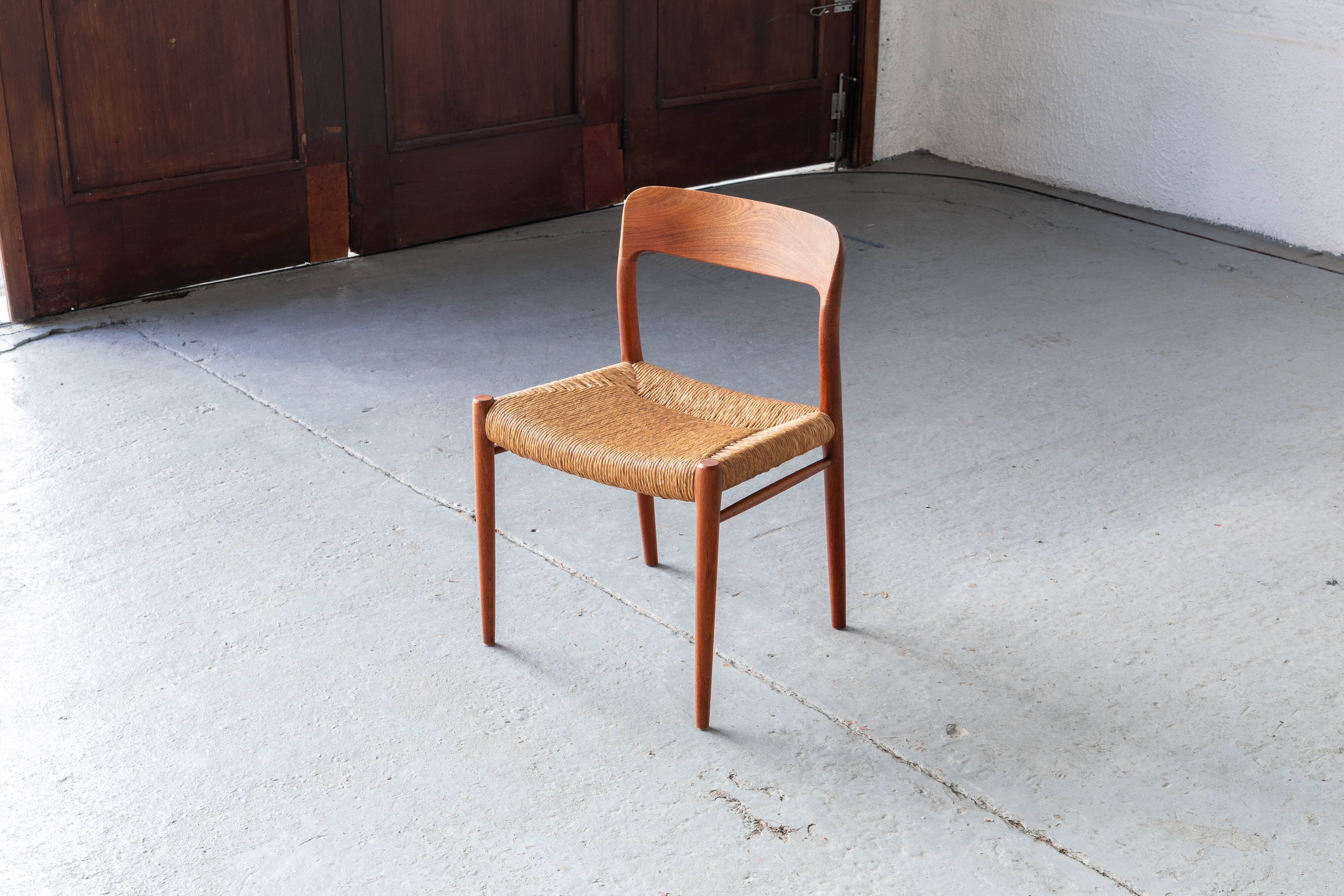 Set of 4 dning chairs 'Model 75' by Niels O. Moller