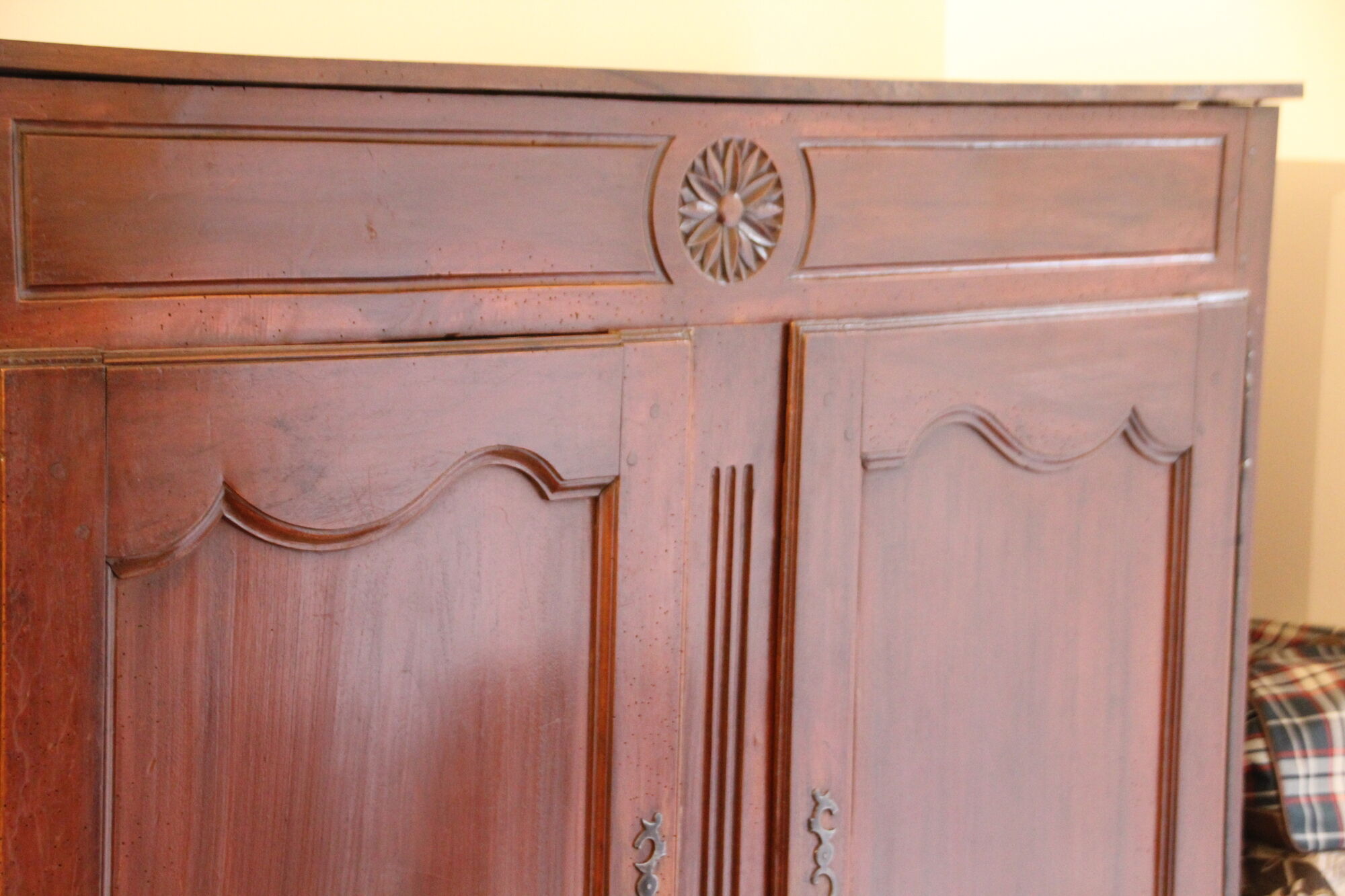 Buffet rustique en bois ancien vintage