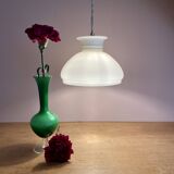 Suspension aabt-jour vintage en opaline blanche