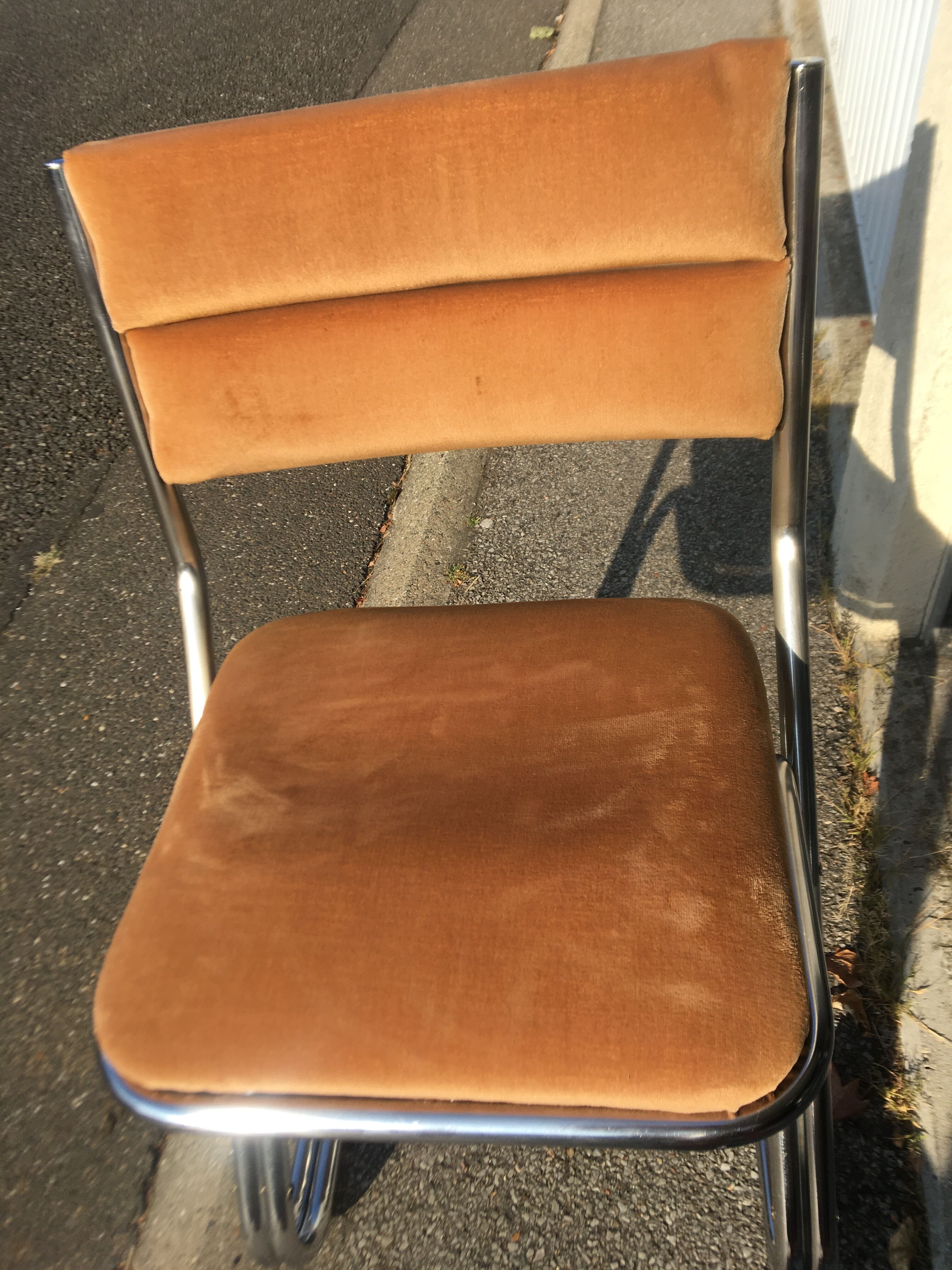 Set of 4 chrome and velvet steel chairs