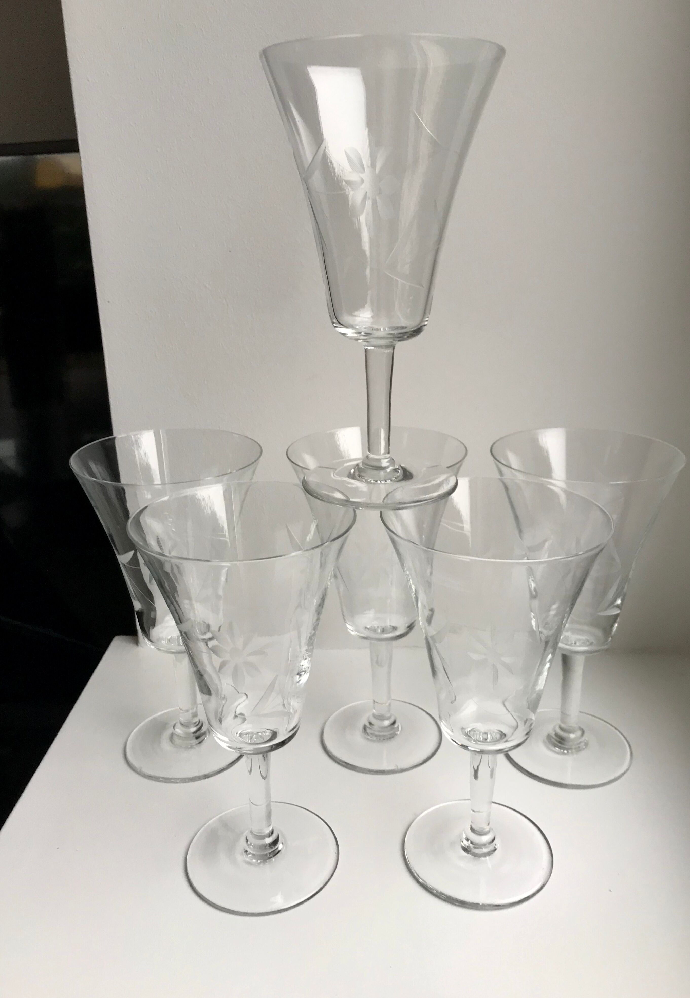 Set of 7 glasses of wine / crystal water 60s