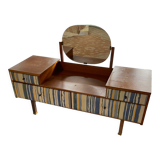 Dressing table in natural wood and fabrics