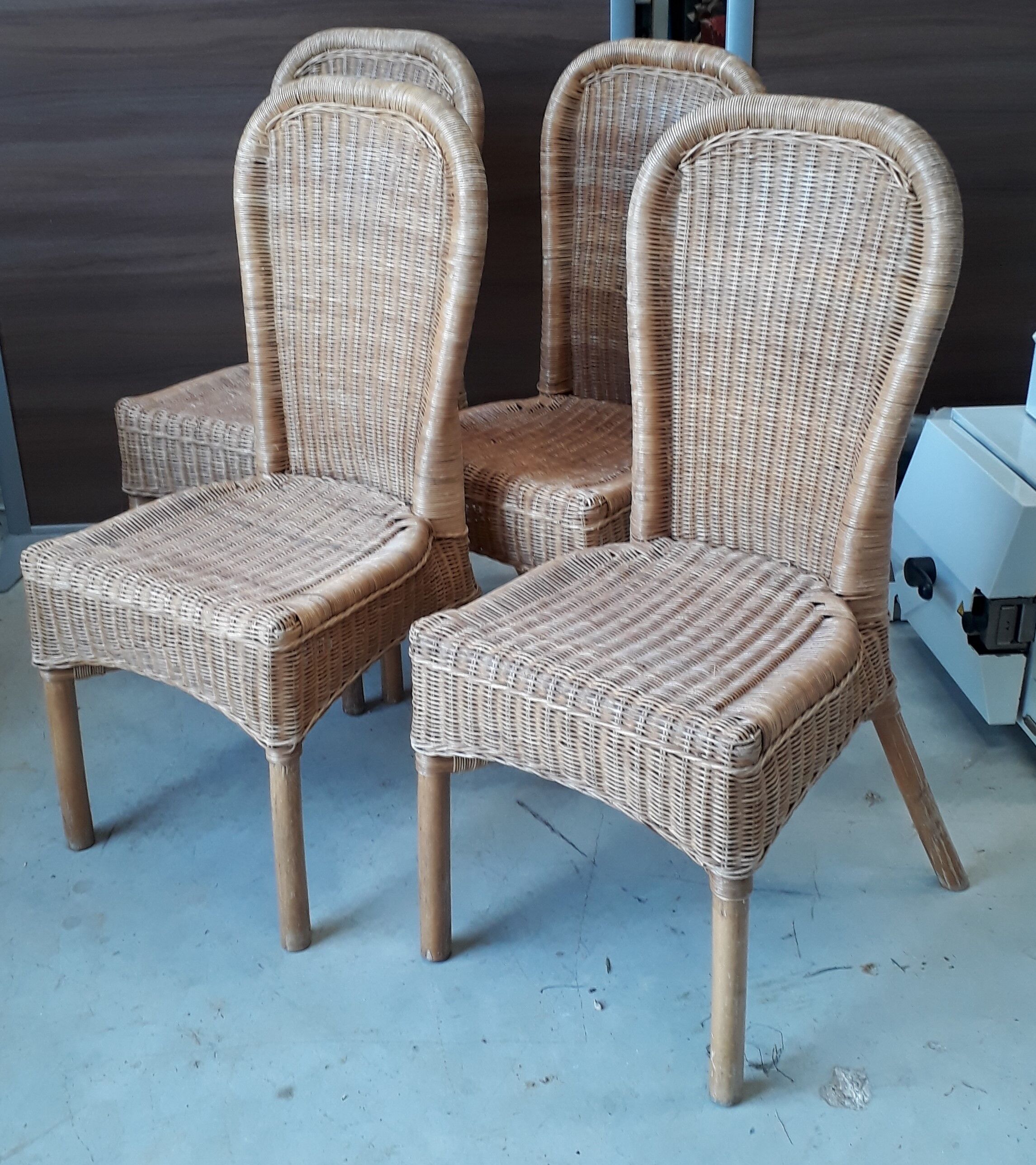4 vintage rattan chairs 1970