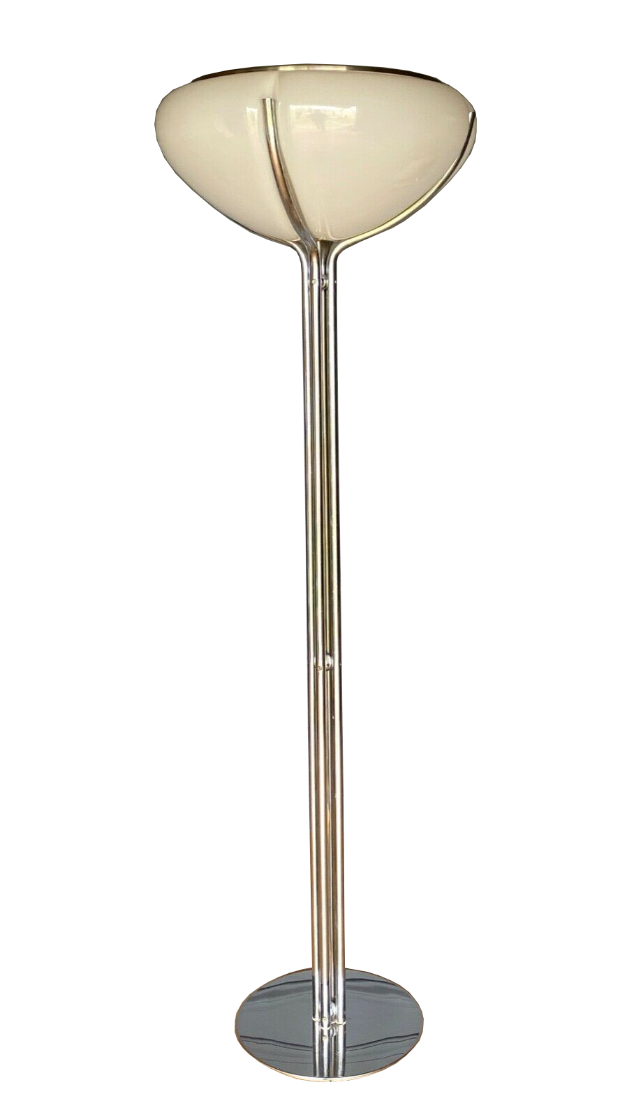 Quadrifoglio floor lamp by Gae Aulenti for Harvey Guzzini 1974