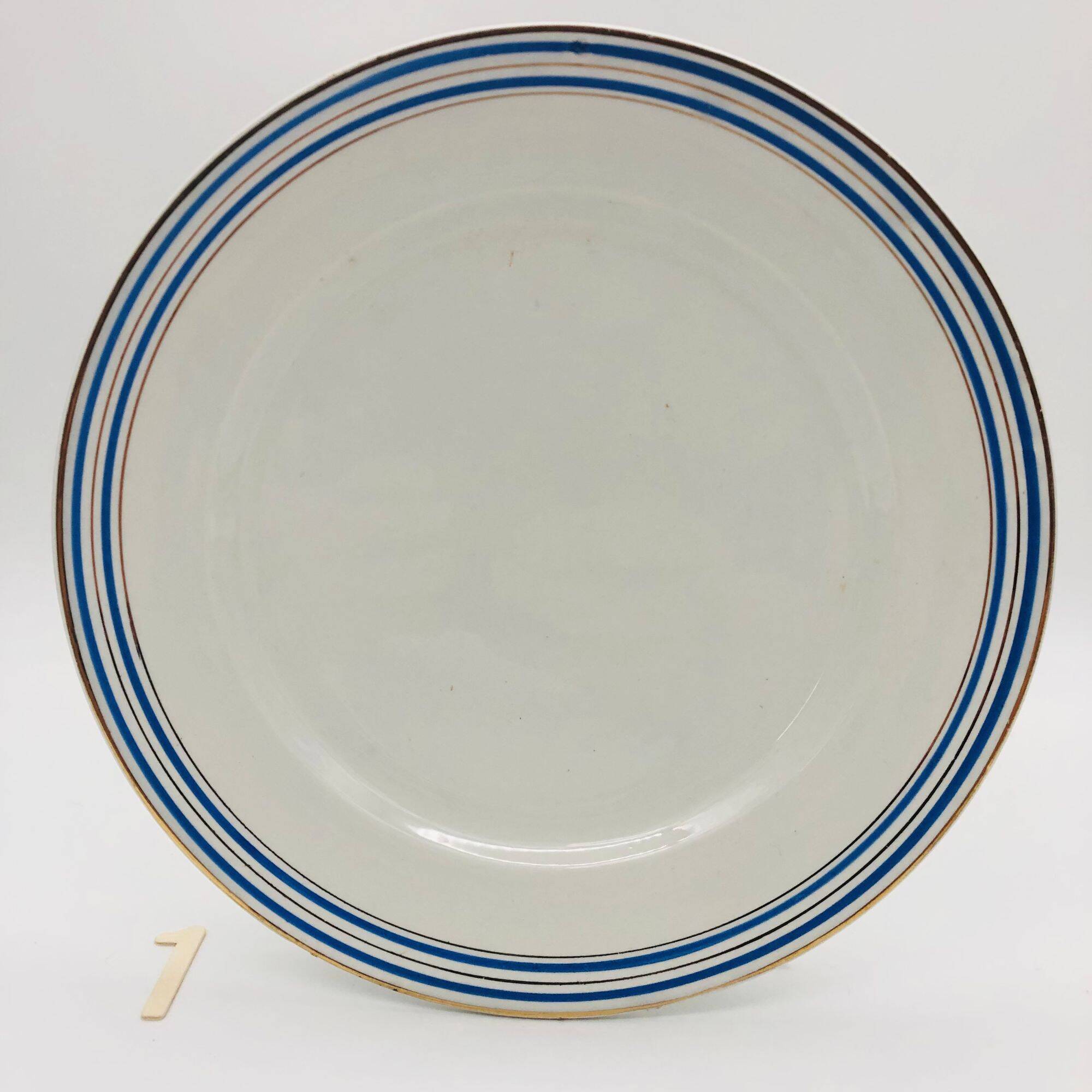 6 flat plates "Faïencerie d’Onnaing"