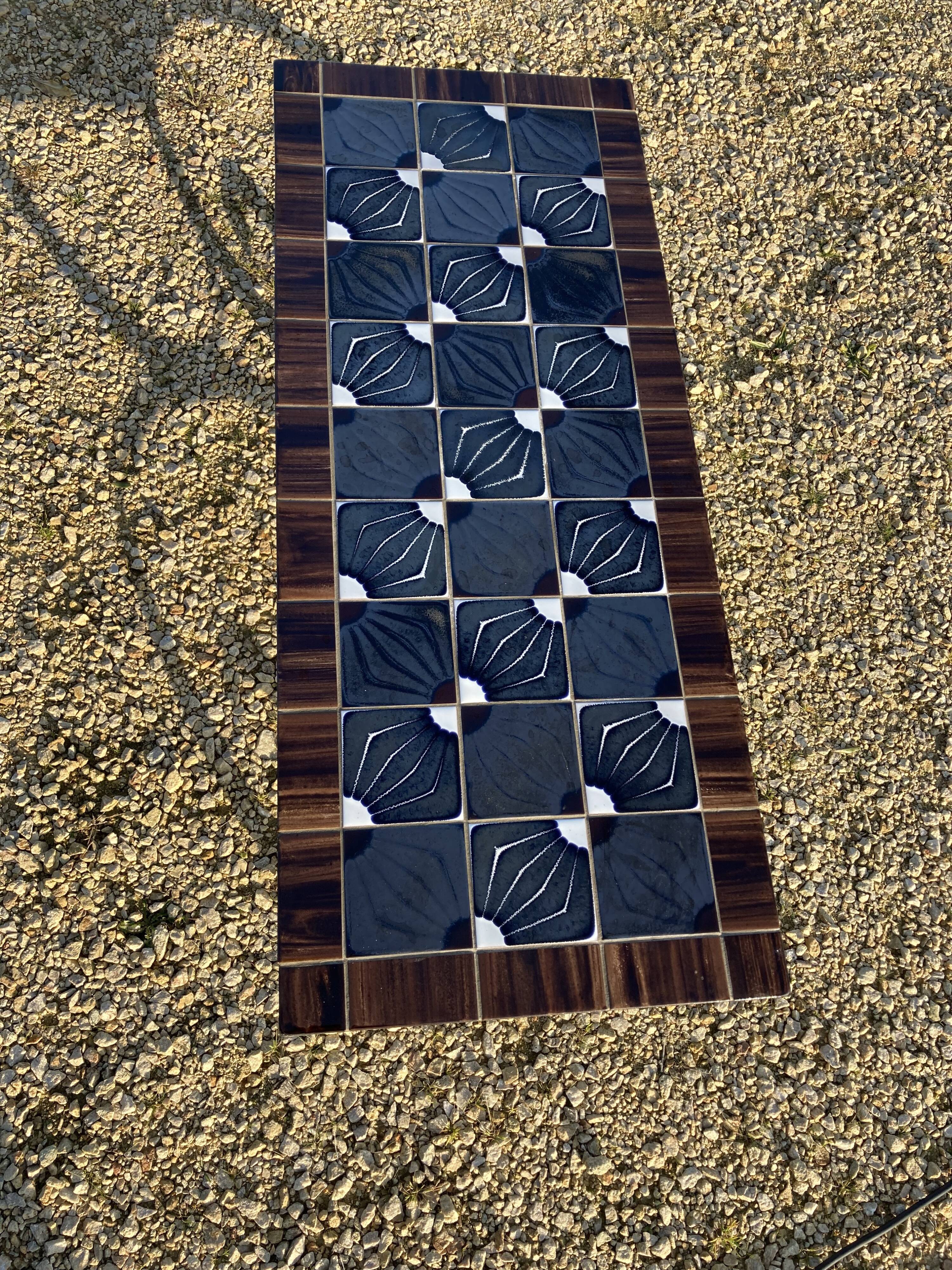 Ceramic coffee table year 70