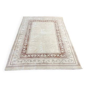 Tapis oriental traditionnel turc en laine