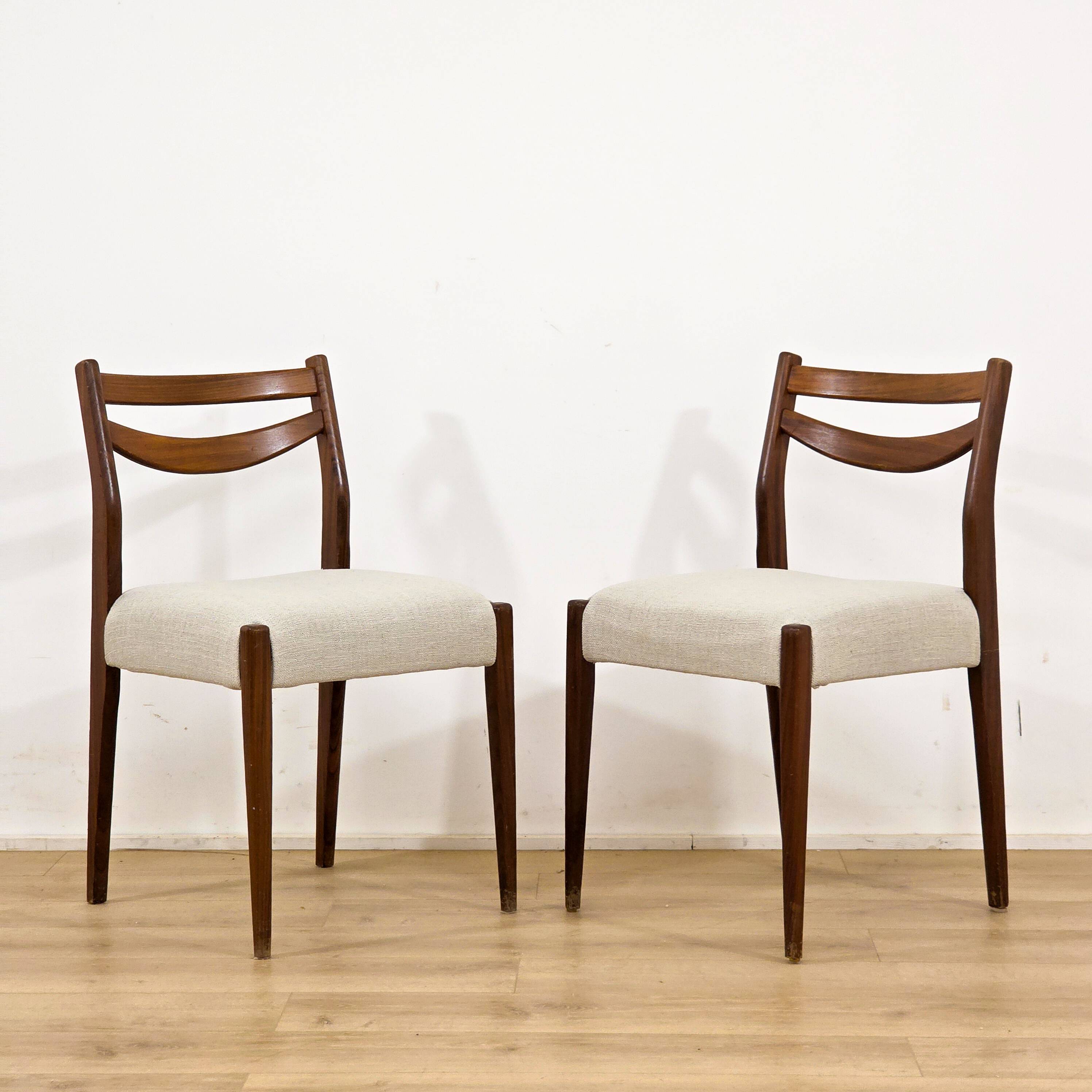 Set of 6 Scandinavian solid wood chairs – 1960s Nordic design