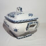 Soup-tureen of the earthenware factory of Pexonne
